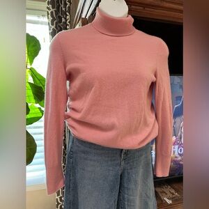 Cashmere 100% Sweater Pink Think Pink!  Women’s Large Medium Apt. for fall!